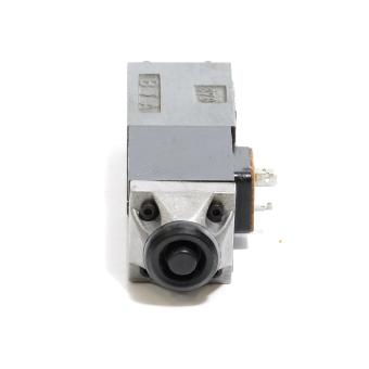 Hydraulic directional control valve  Used